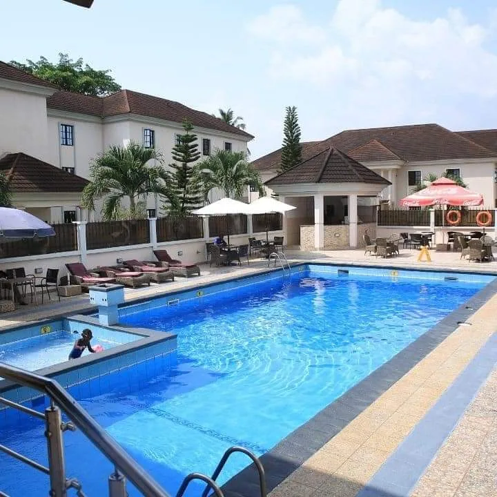 Homeville Plus Hotel — photo