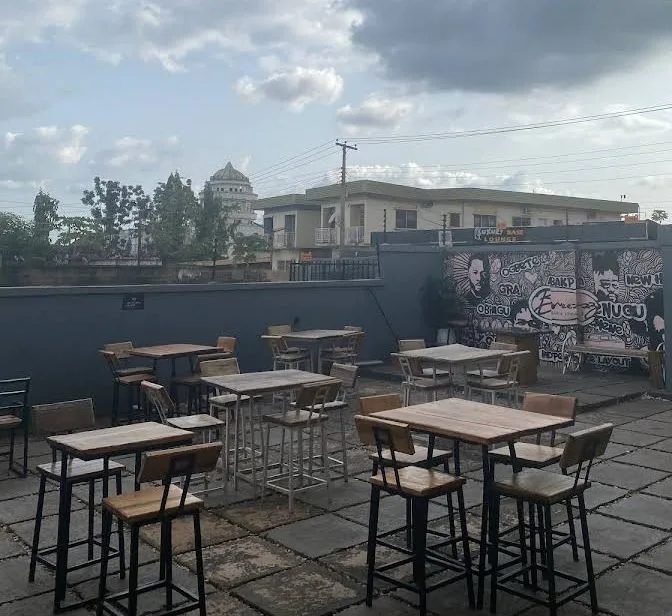 Breezzz Bar & Lounge — photo