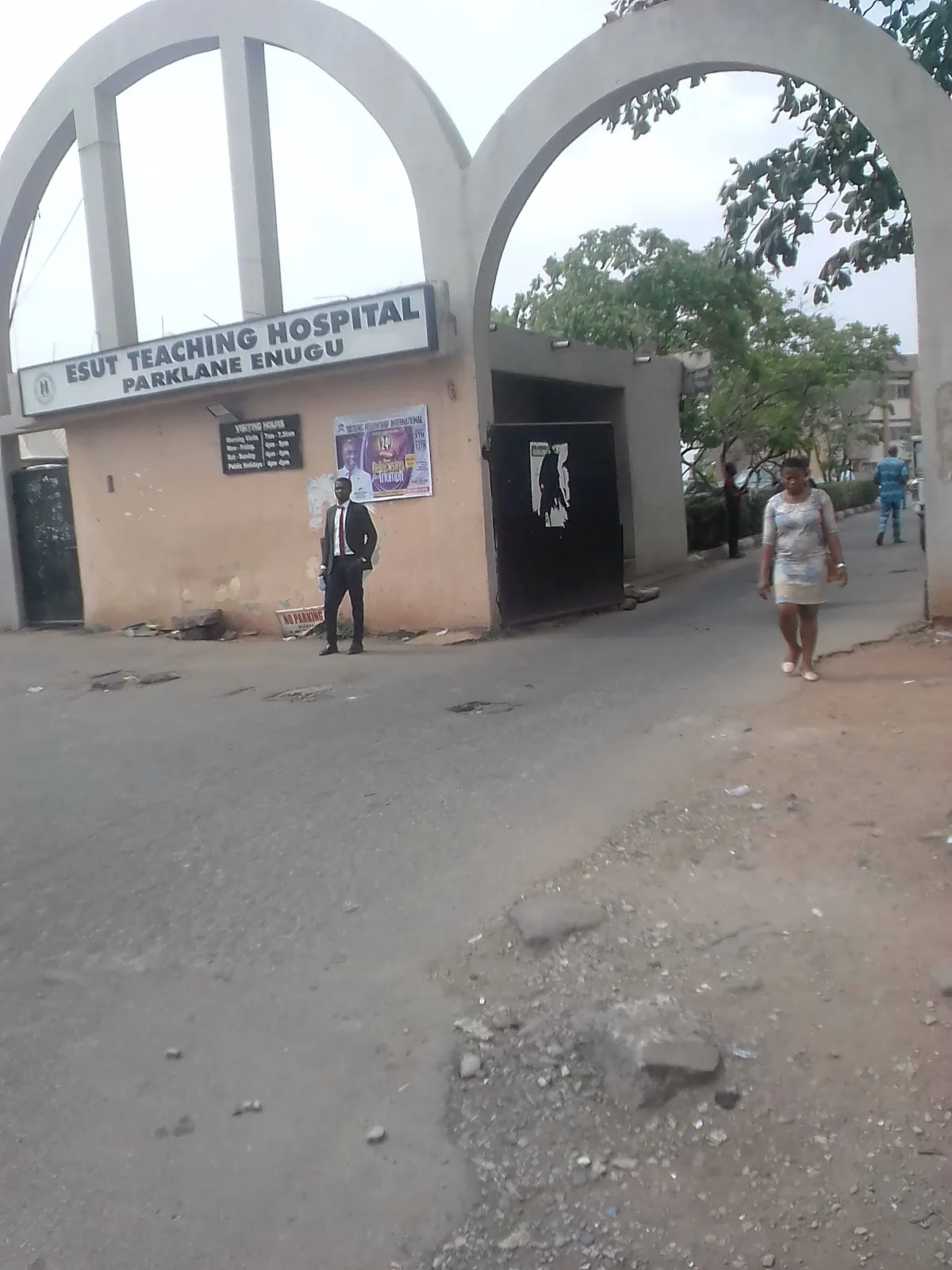 ESUT Teaching Hospital (ESUTTH) Parklane, Enugu — photo