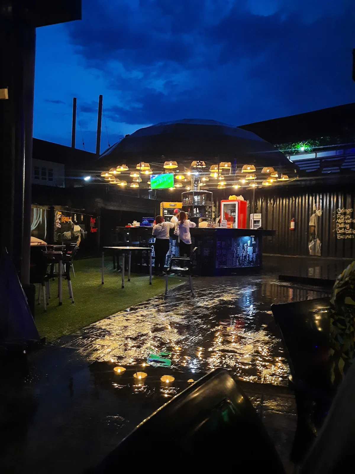 Outsyd lounge — photo