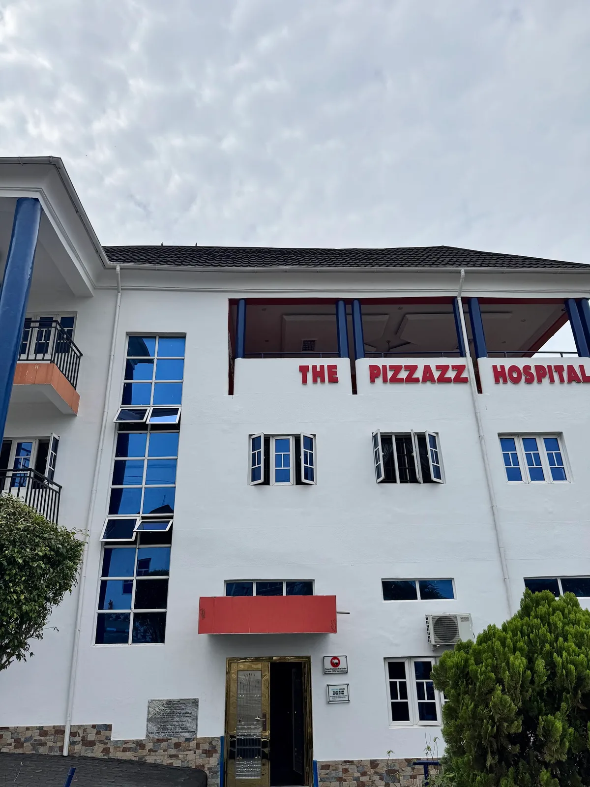 The Pizzazz Hospital, Ibadan photo 3