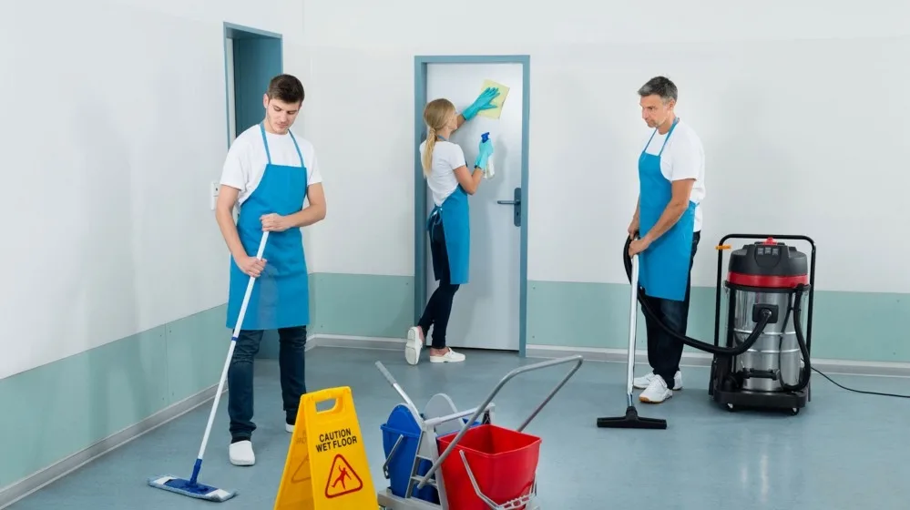 M2 CLEANING SERVICES — photo