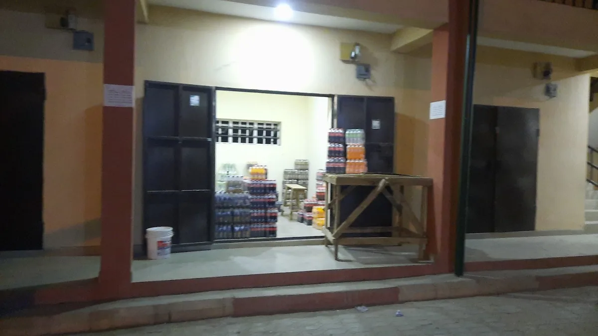 Late Umar Gujja Tom plaza — photo