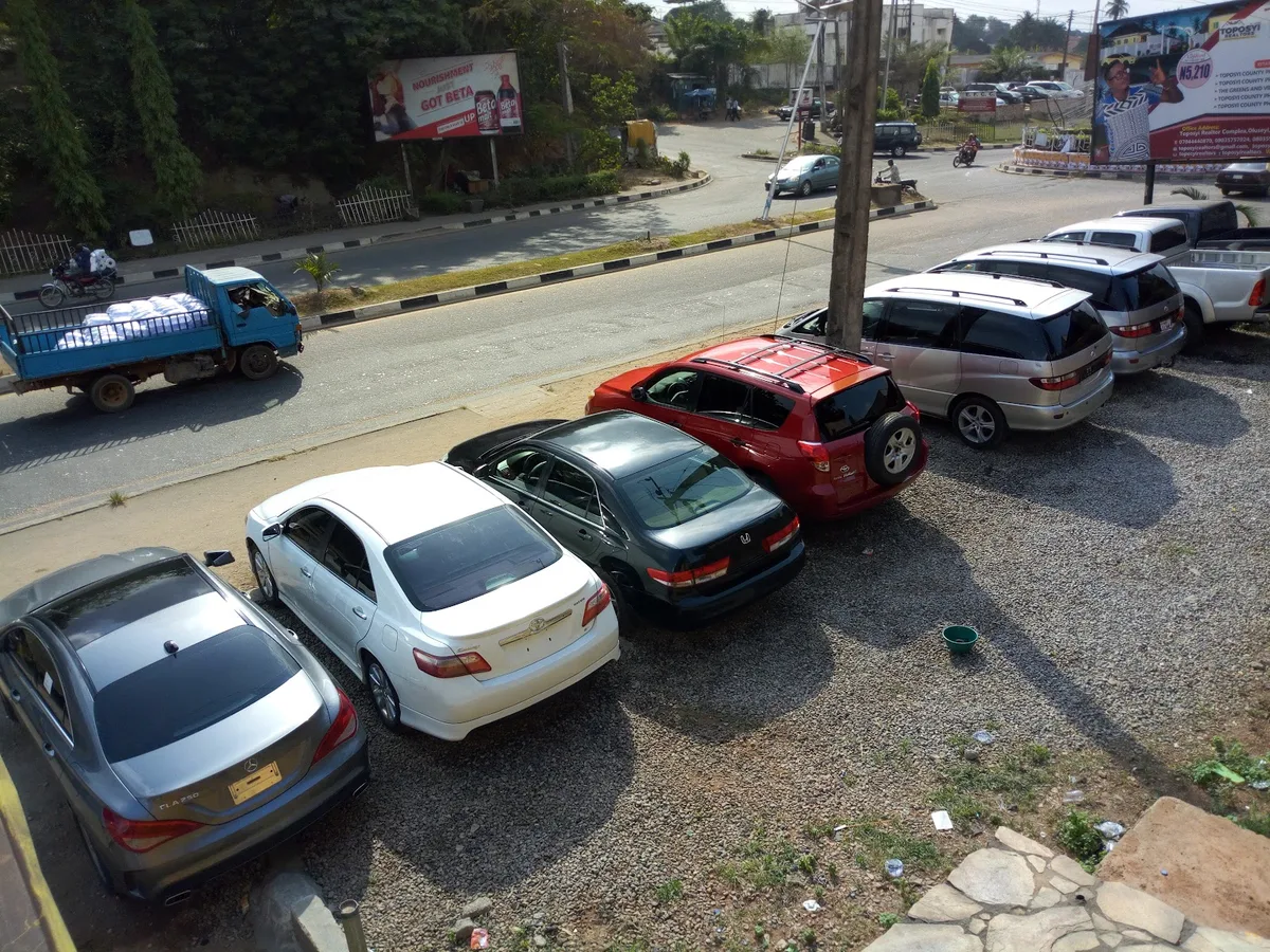 Damcom Autos — photo