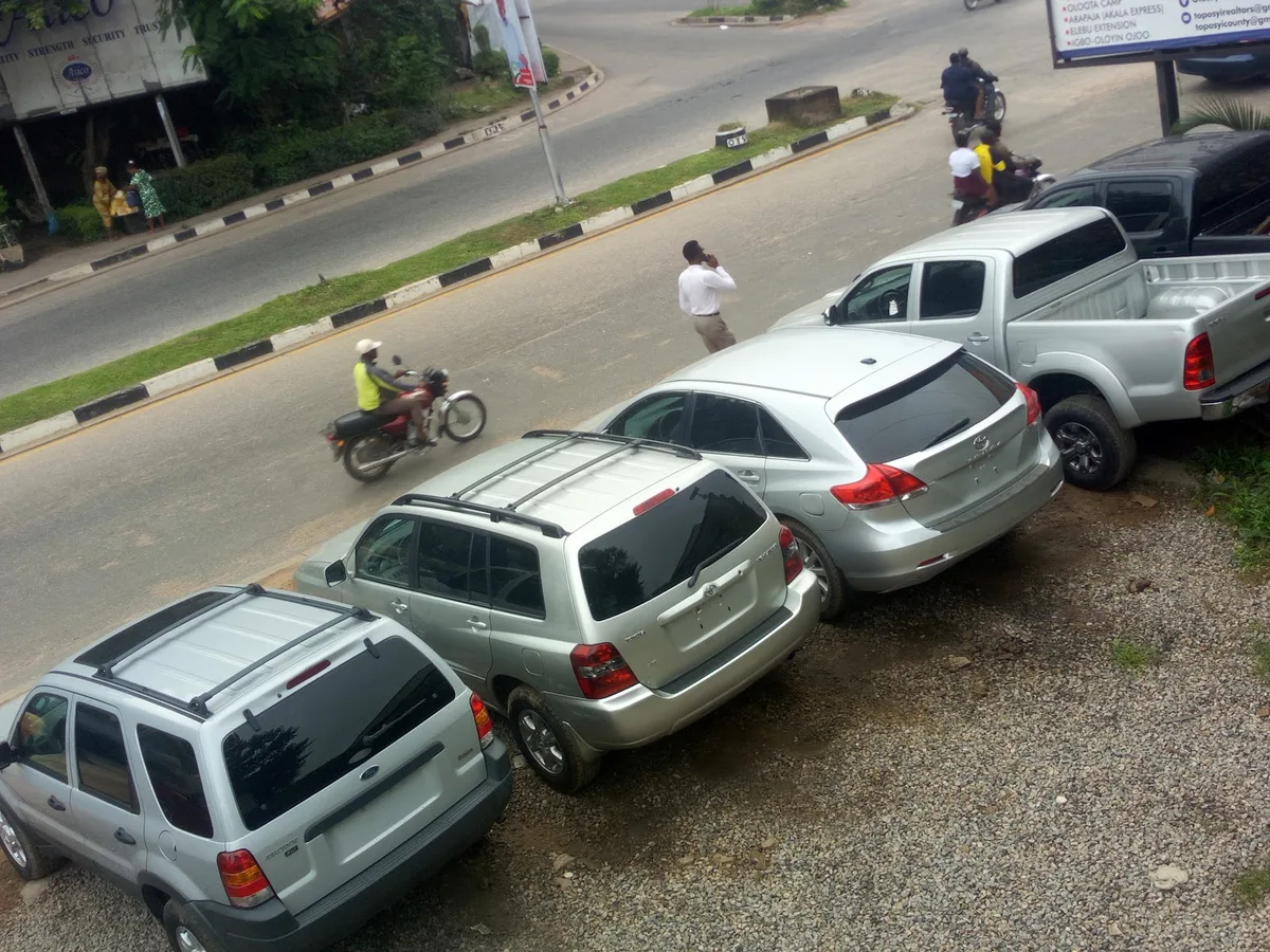 Damcom Autos photo 2