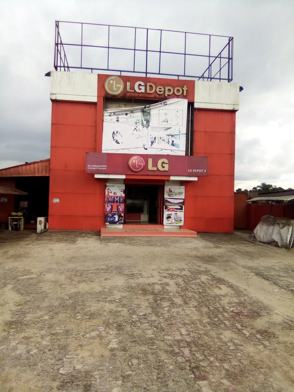 LG DEPOT UDU ROAD — photo