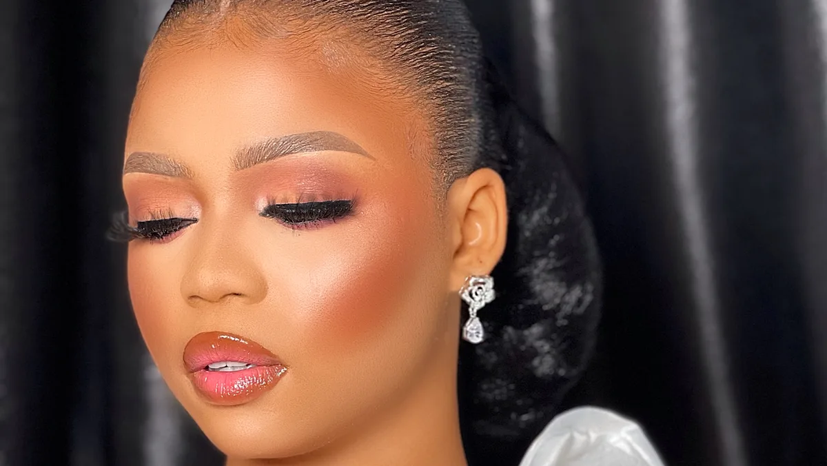 Dashing Beauty Make-up Studio — photo