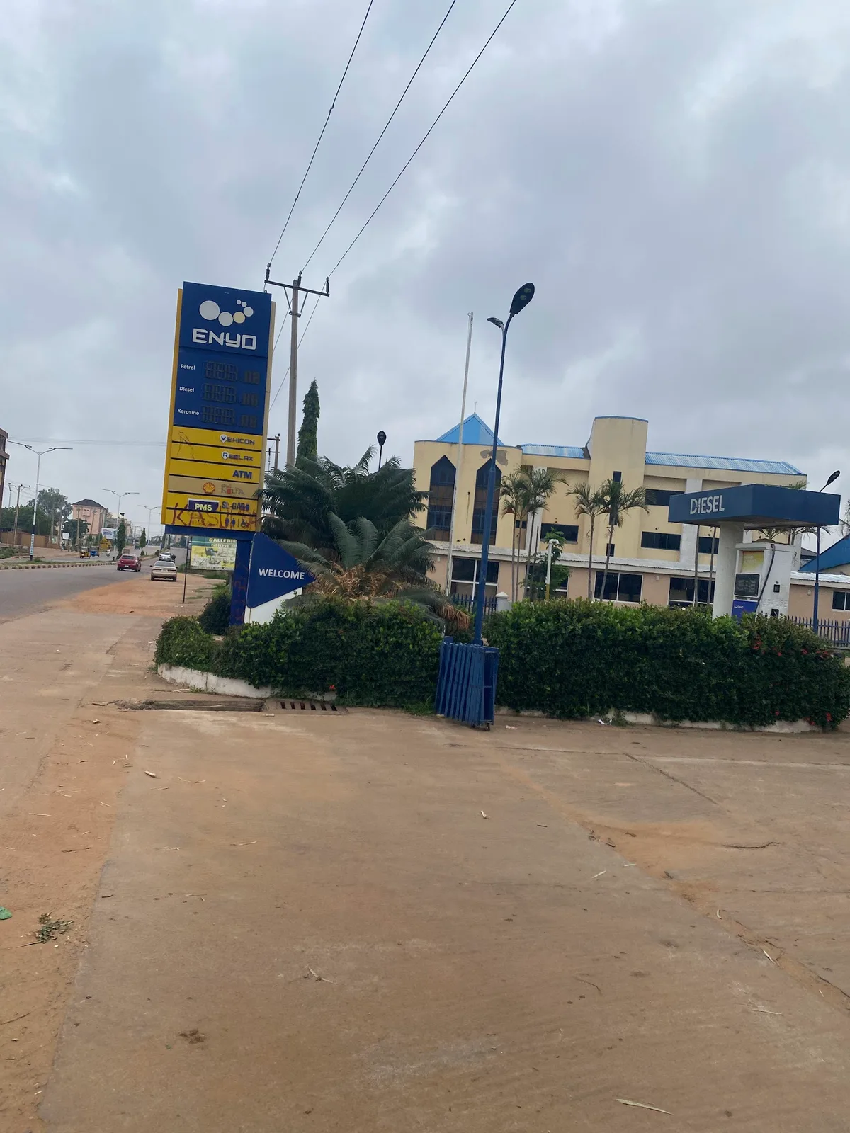 ENYO Service Station, Constitution Road — photo