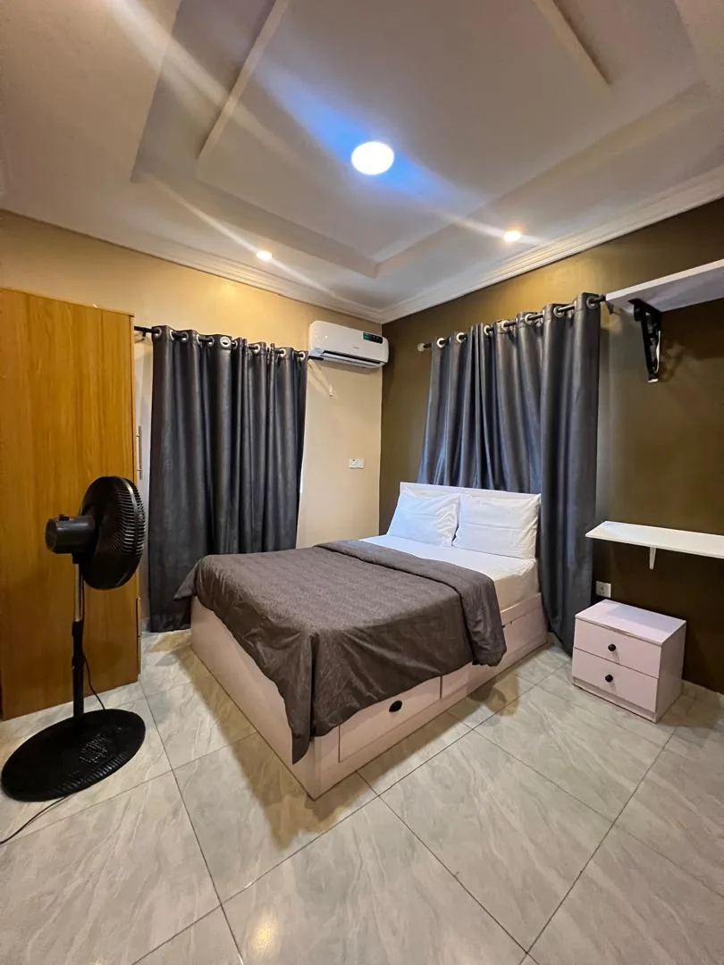 Crestville Apartments Lagos - Best Shortlet in Lagos Mainland photo 3