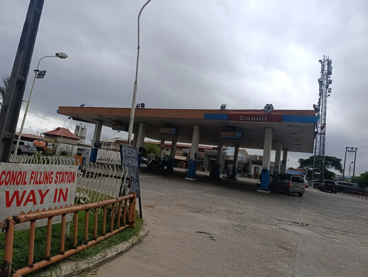 Conoil Filling Station — photo