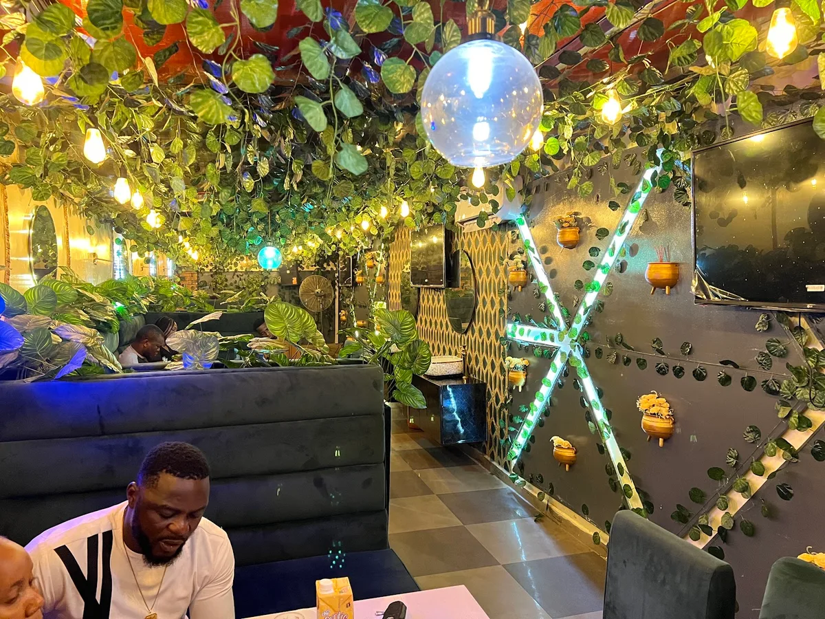 AUX4UD LOUNGE AND RESTAURANT — photo