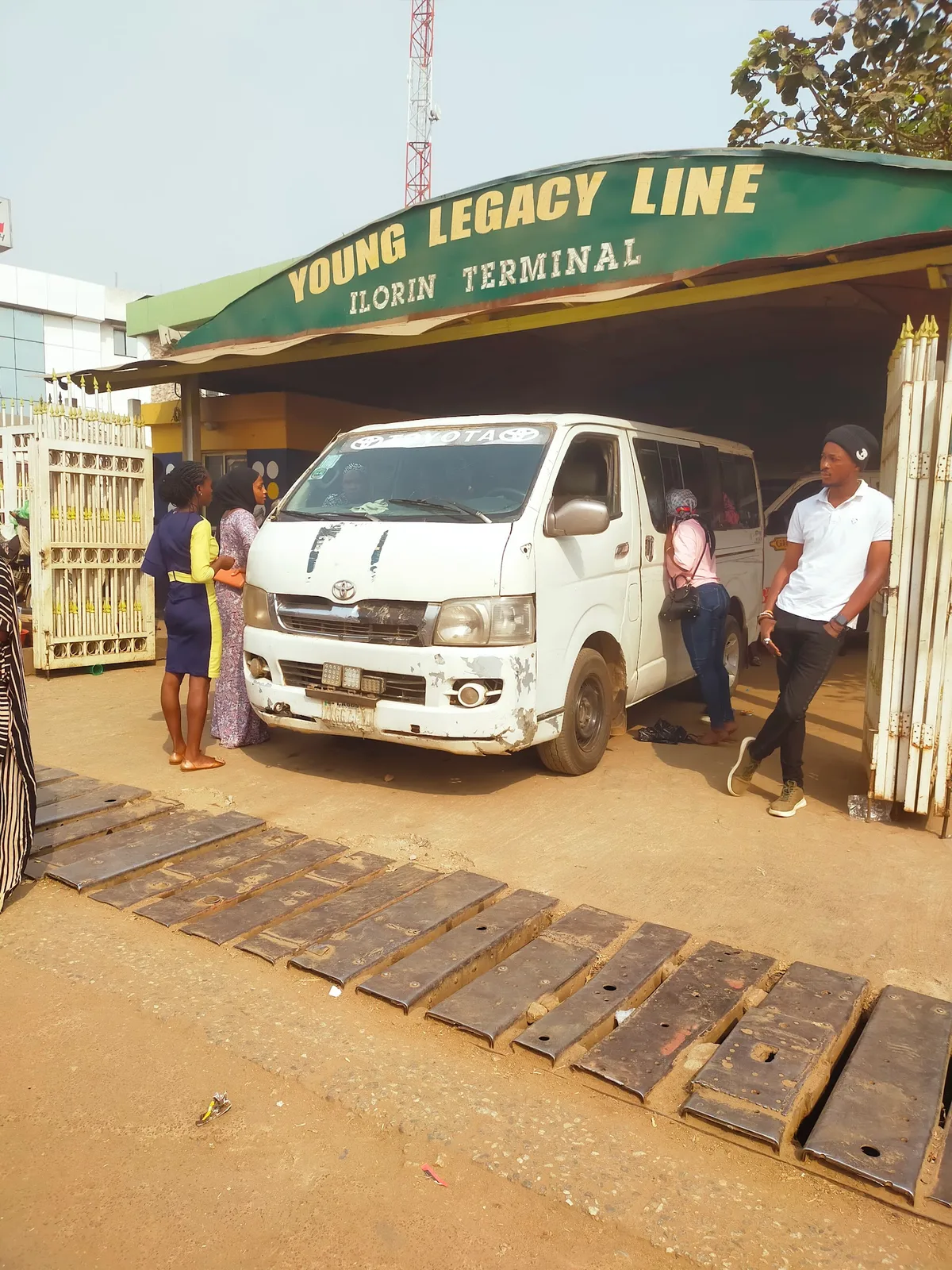 Young Legacy Transport — photo