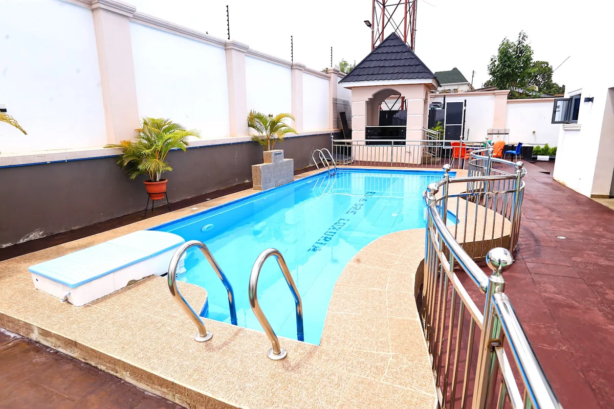 Ed & Dre Luxuria | Hotel in Ibadan, Nigeria photo 3