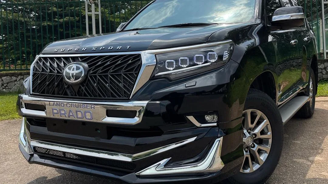 Mandela Autos — photo