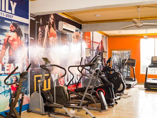 Canada World Event Centre, Fitness & Hotel — photo