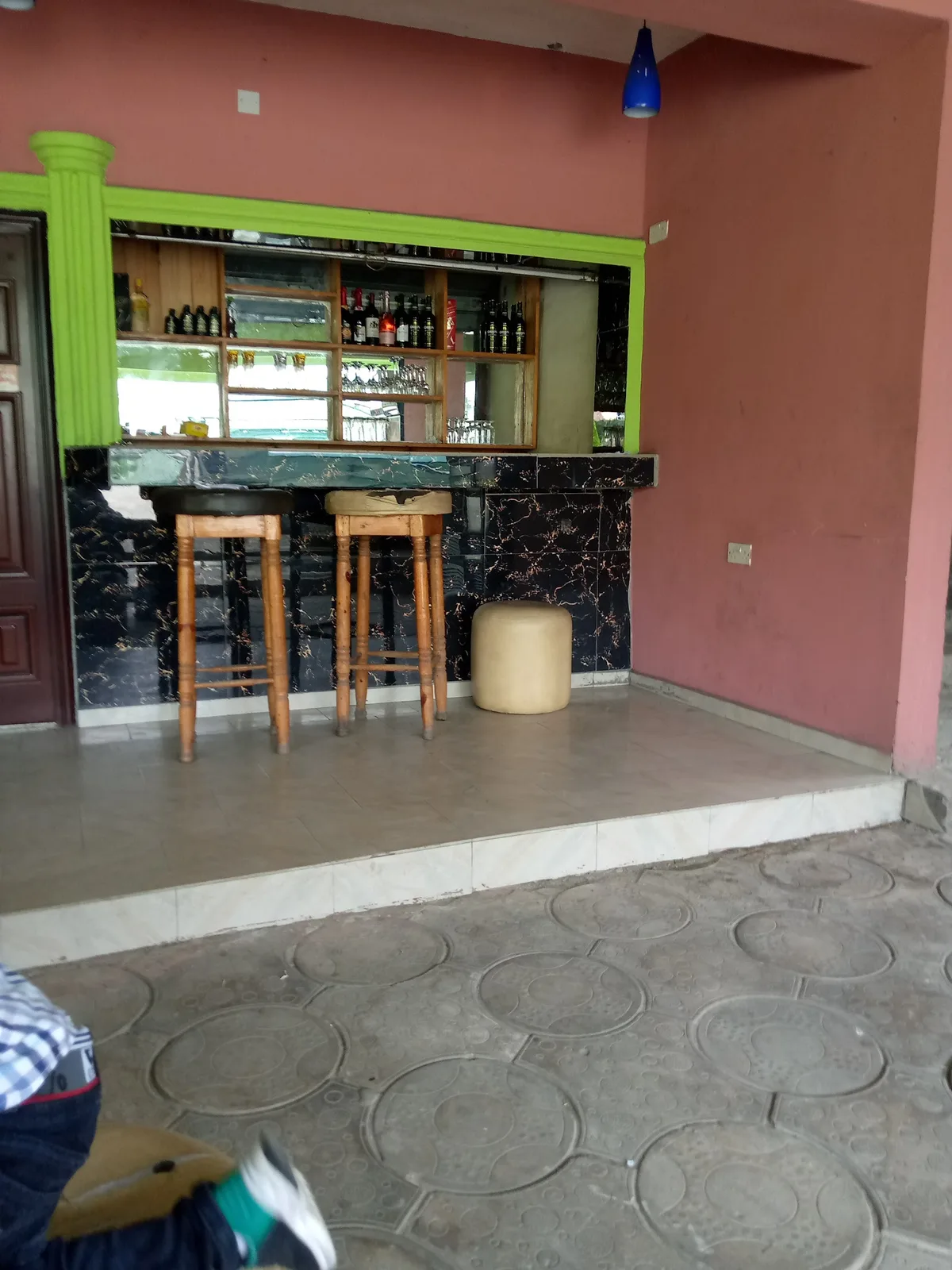 De wills car wash and bar — photo