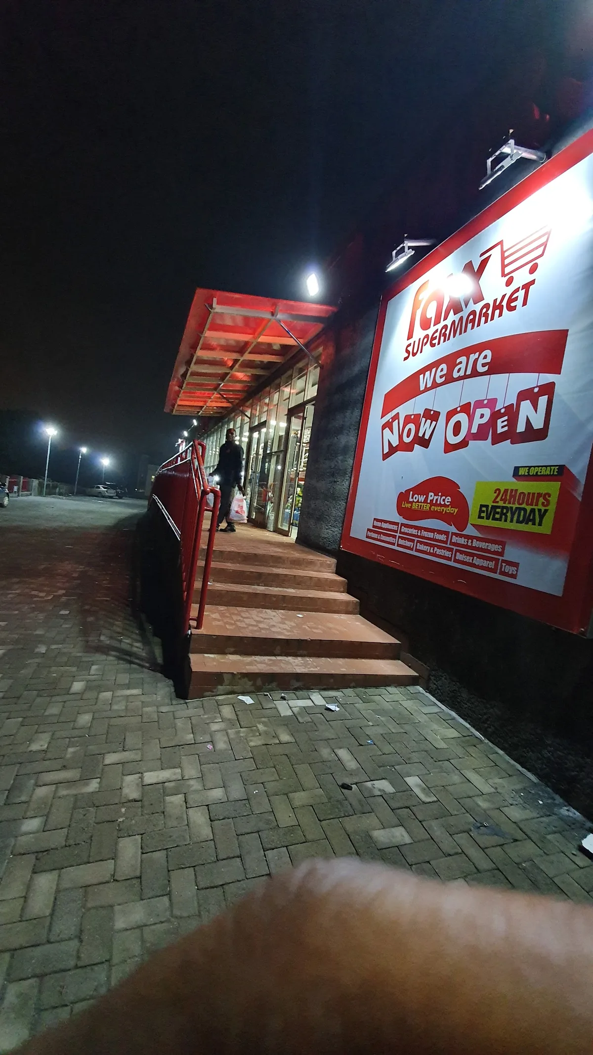 Faxx Supermarket, Apo Branch — photo