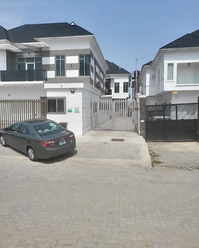 Adozillion Homes and Realty — photo