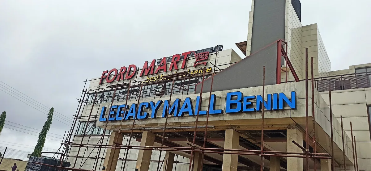 LEGACY MALL BENIN — photo