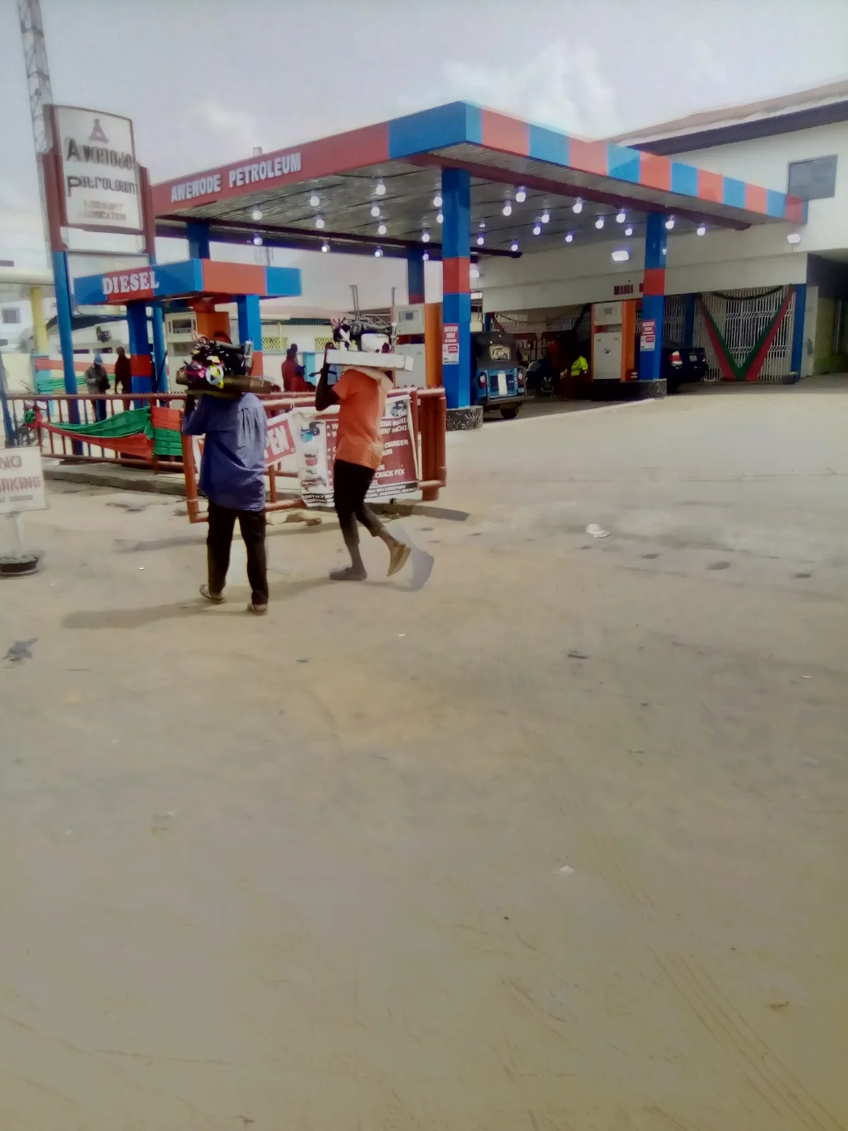 Awenode Oil — photo