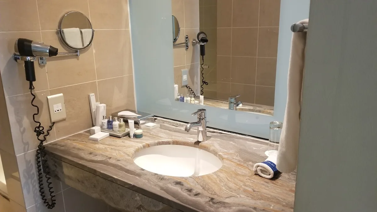 Radisson Blu Anchorage Hotel, Lagos, V.I. photo 4