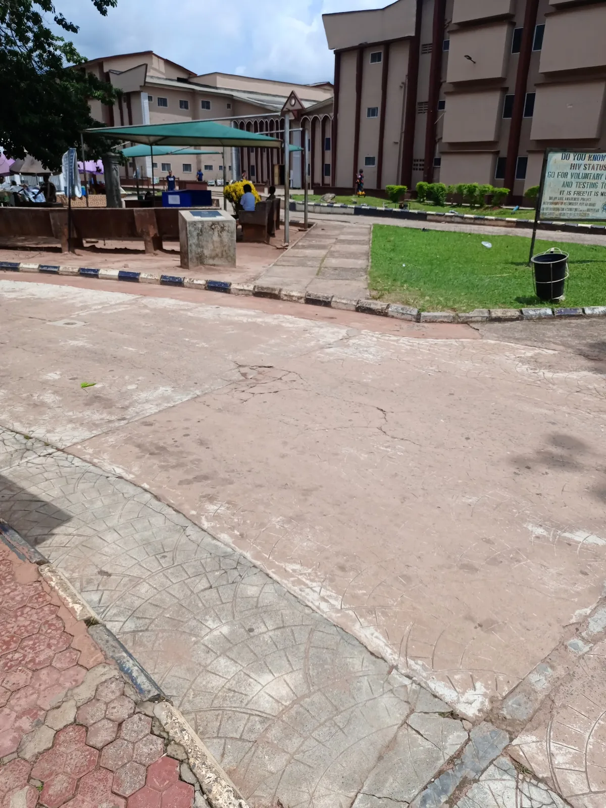 BIU Love garden — photo