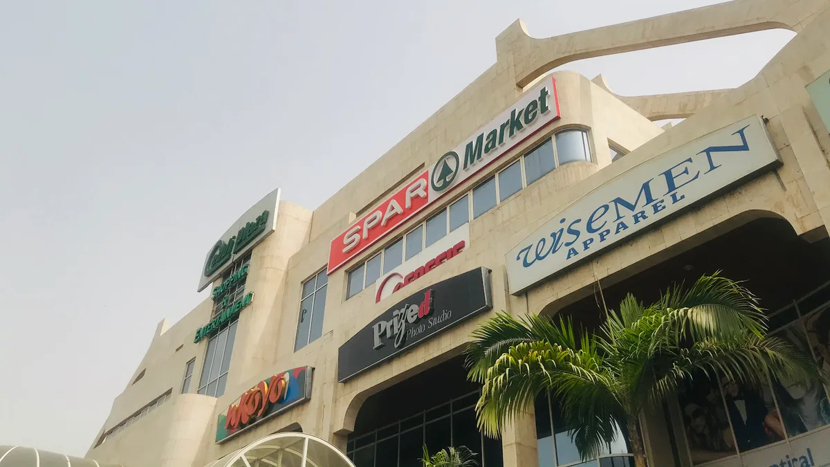 Ceddi Plaza — photo