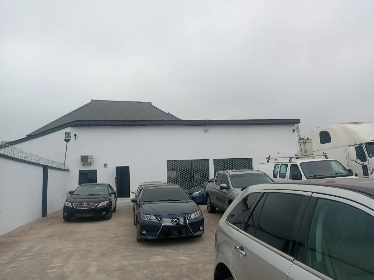 Ibadan Luxury Cars photo 6