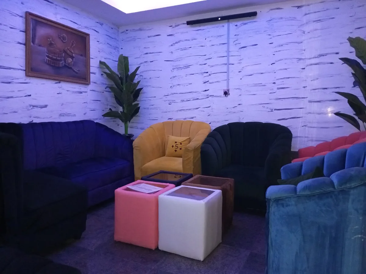 5 Star Saint Hotel photo 6