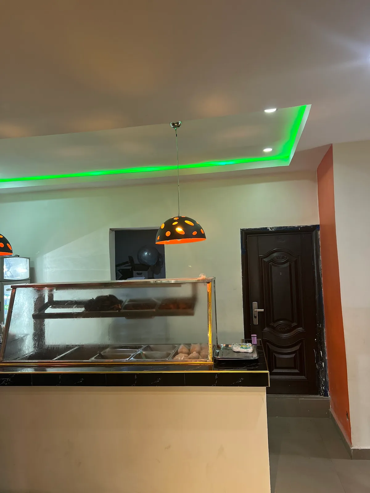Nwanyi Enugu Resto — photo