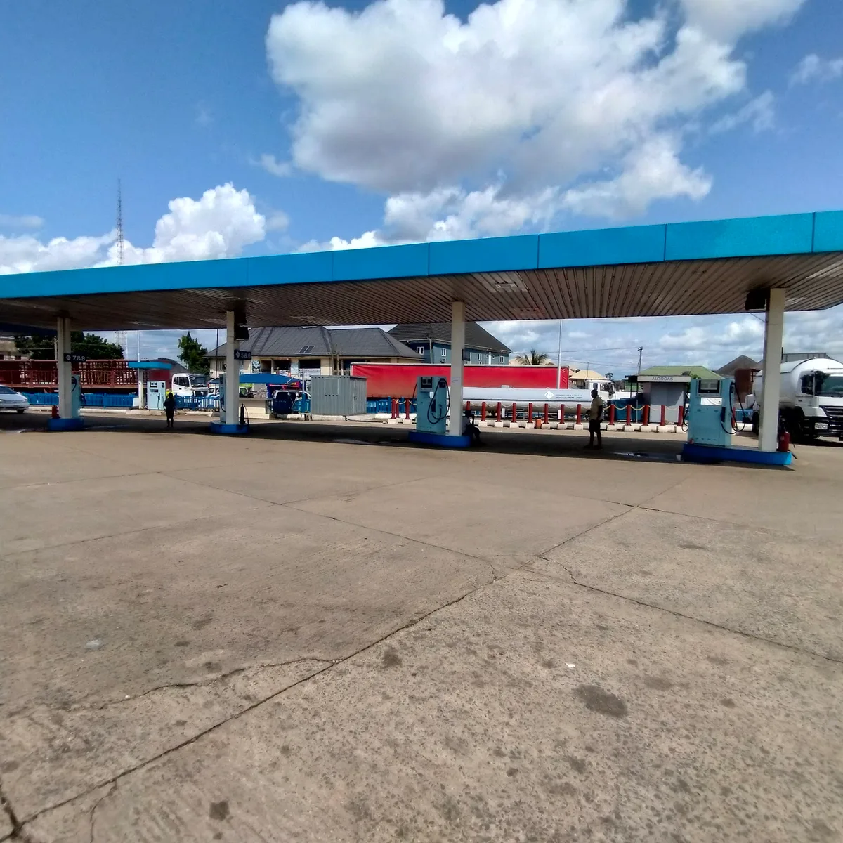 Ebere Links Petrol Station Owerri — photo