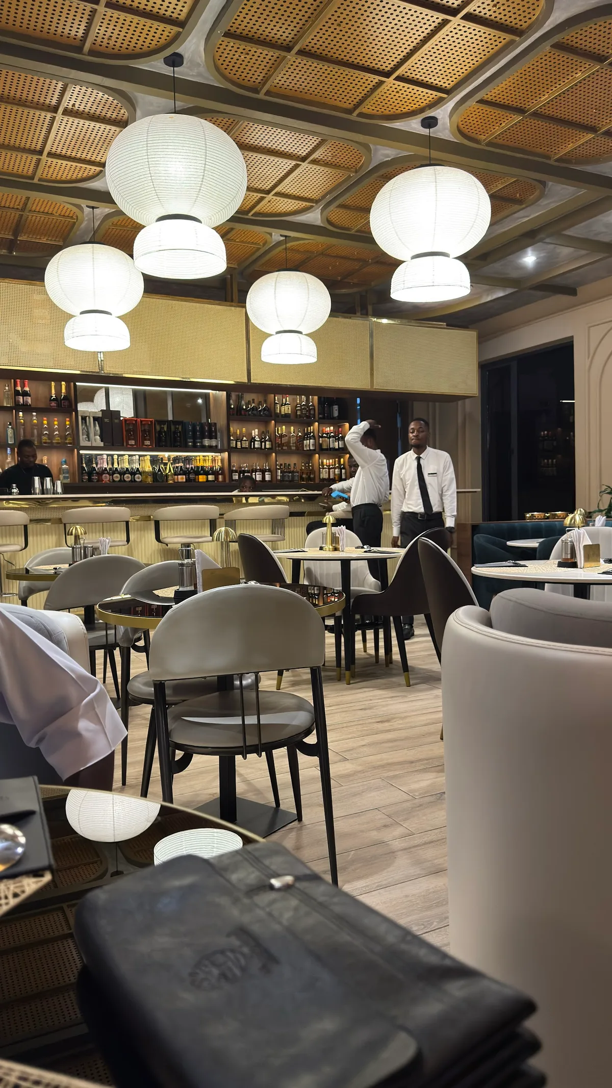 Roka restaurant & bar — photo