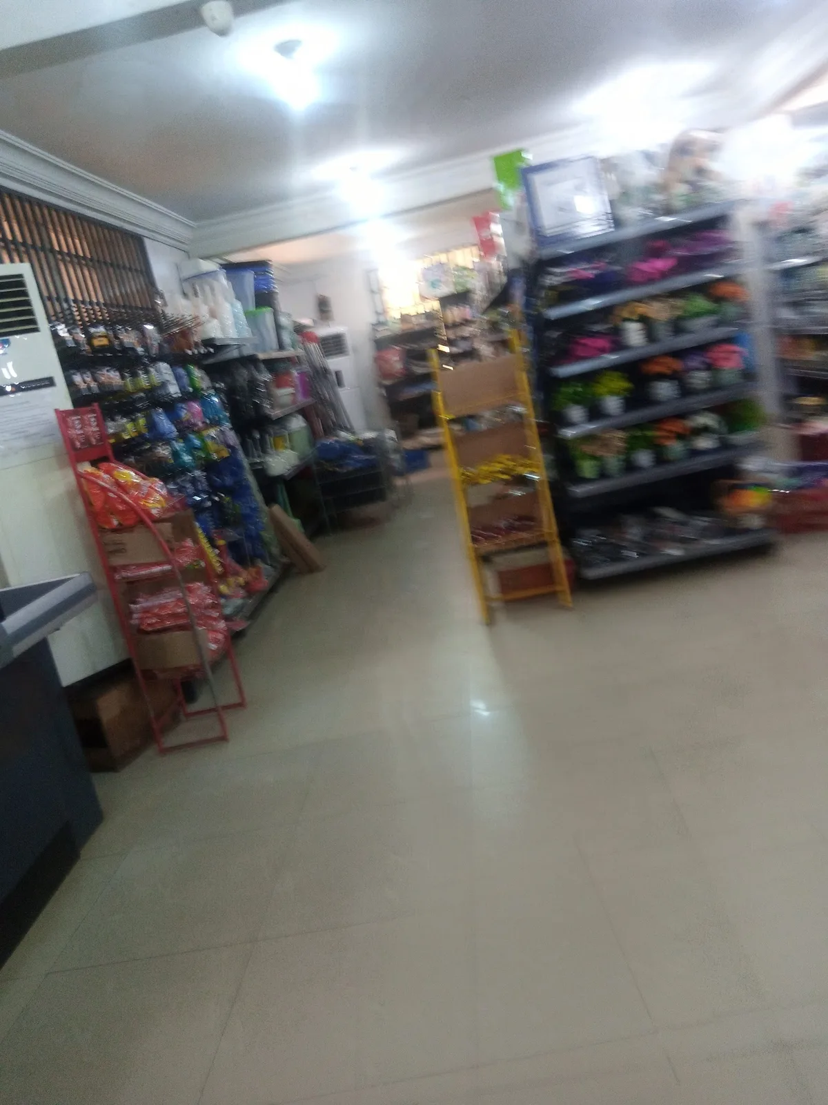 Ceci Supermarket — photo