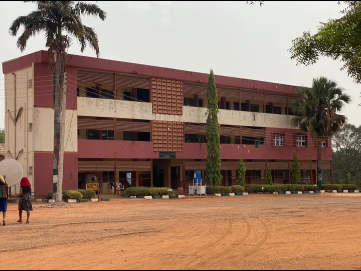 Federal Government College, Enugu — photo