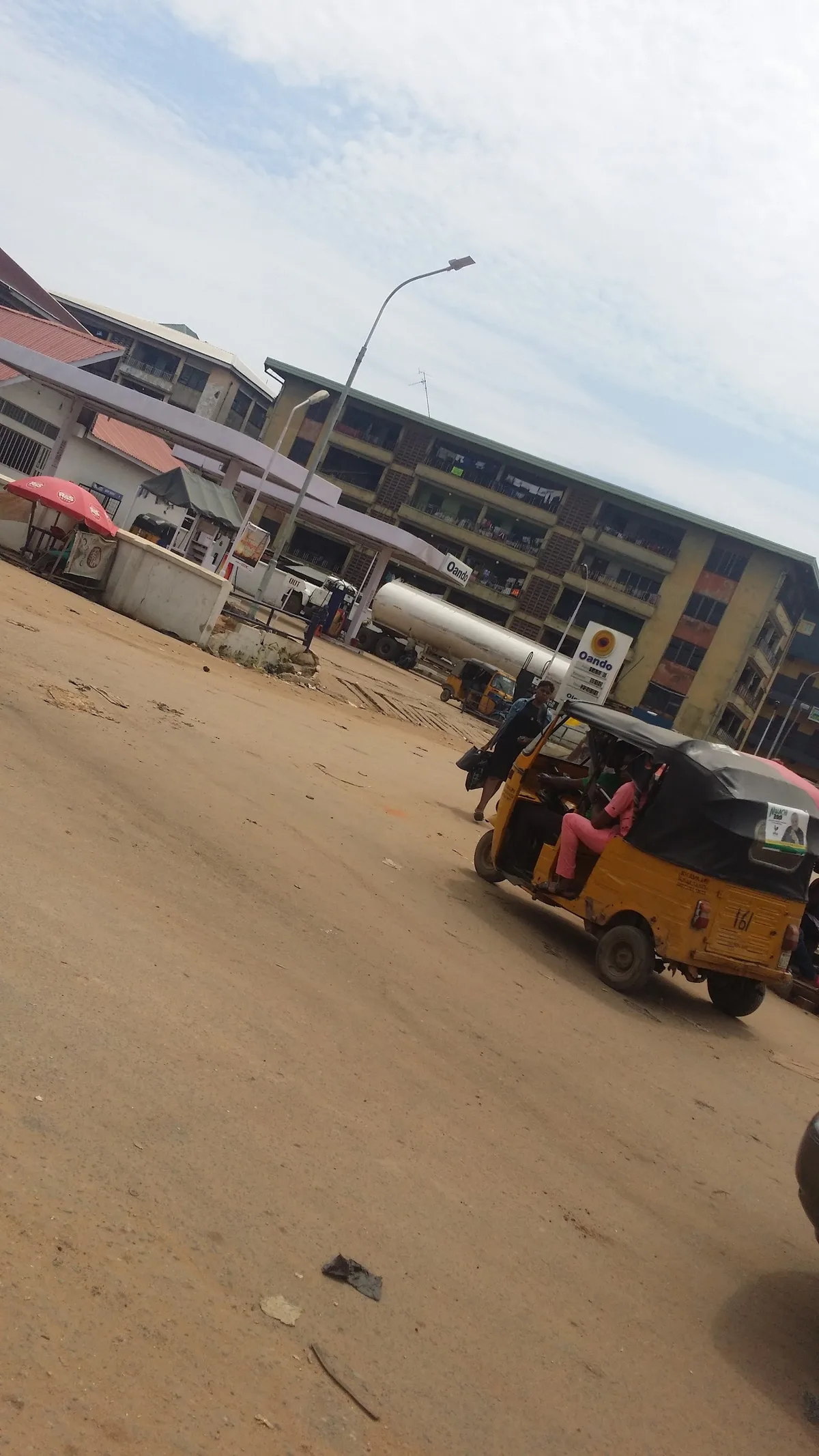 Oando Station — photo