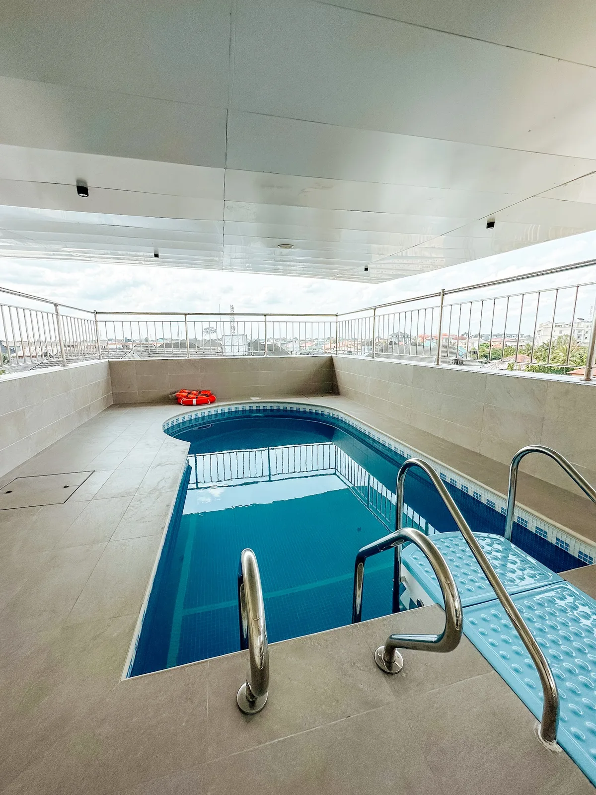 The Gibs Hotel Limited photo 3