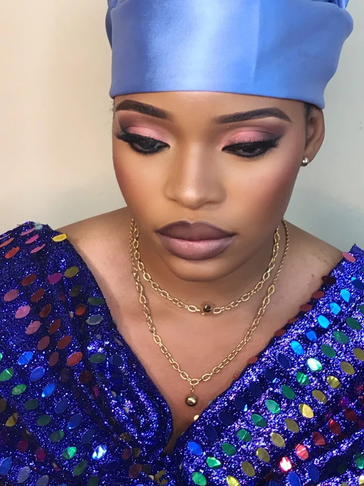Regal Makeover- Professional Makeup Artist in Oluyole Ibadan — photo