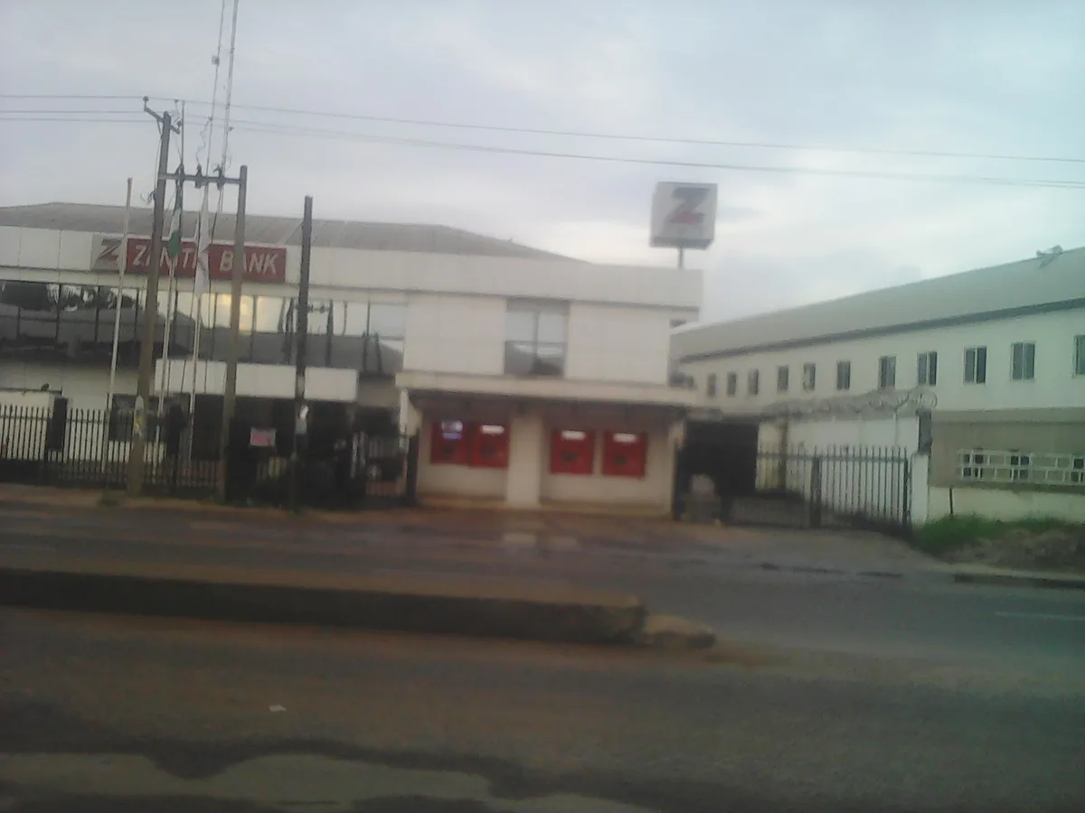 Zenith Bank — photo