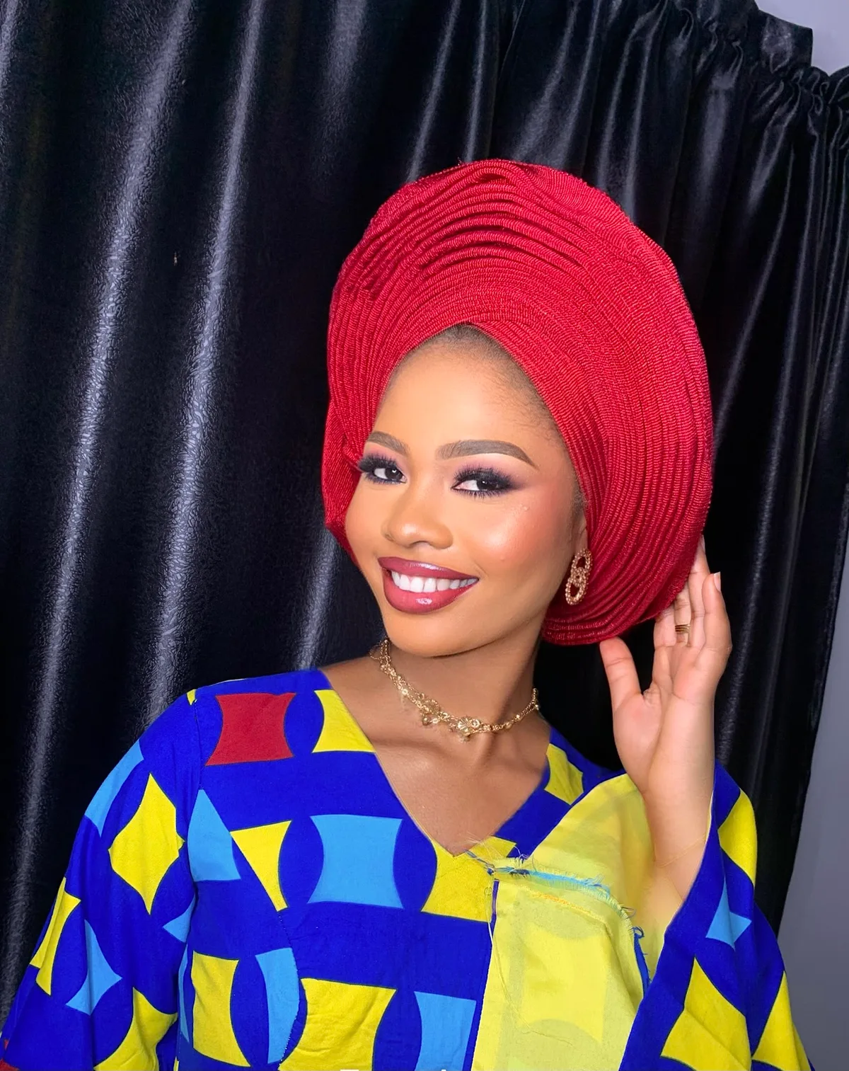 Vee Makeup Artistry cover photo