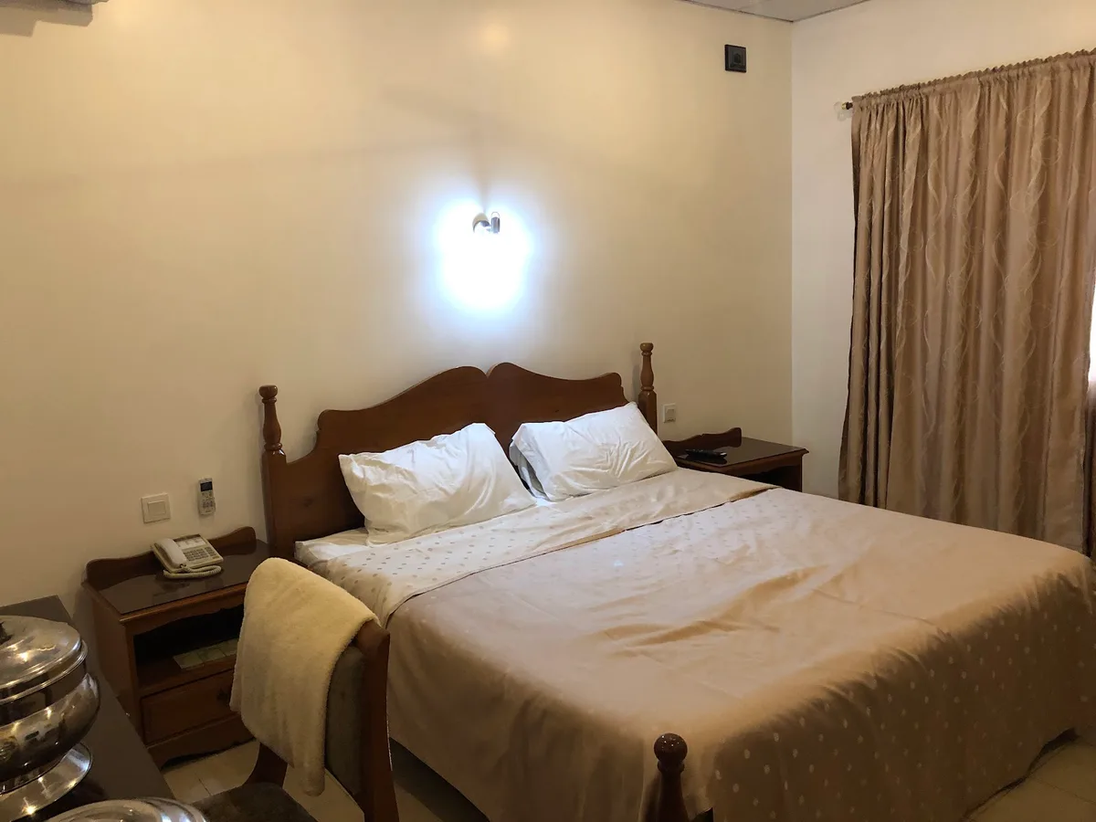 Prince Hotel photo 3